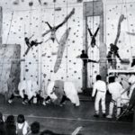 1983 - Lycée de Corbeil-Essonnes - Spectacle d'inauguration du mur d'escalade