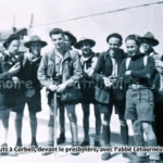 Retour des scouts à Corbeil, devant le presbytère. Avec l'abb