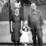 Grands-parents et leurs petite fille à Corbeil-Essonnes