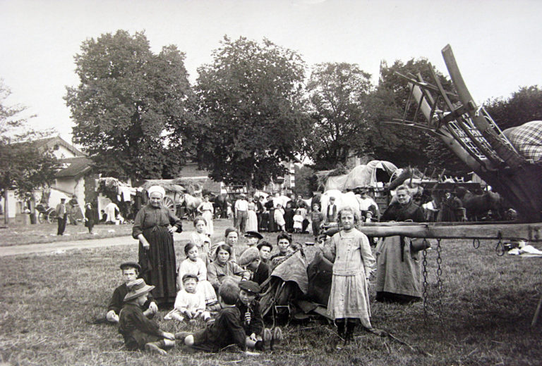 Guerre 14/18 - Réfugiés Belges à l'ancien champ de foire de Corbeil-Essonnes