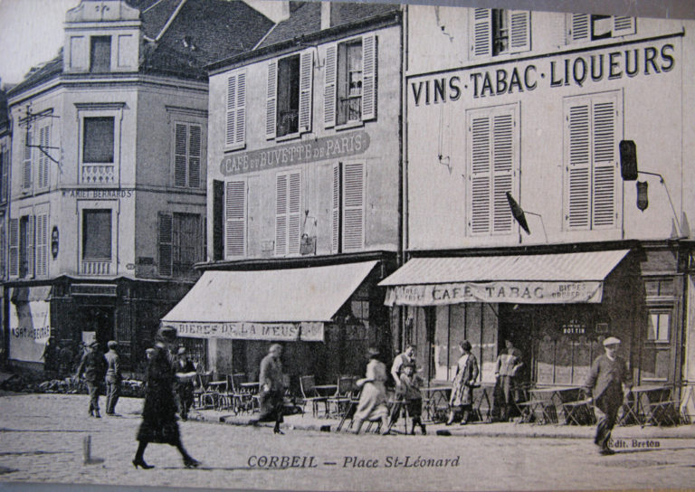 Place Saint-Léonard avant la guerre à Corbeil